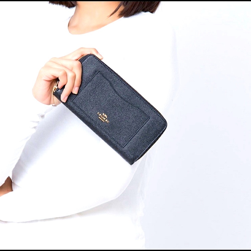 Coach Crossgrain Accordion Zip Around Wallet